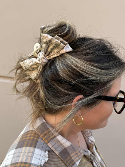 Big Mood Bow Clip