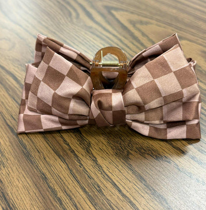 Big Mood Bow Clip